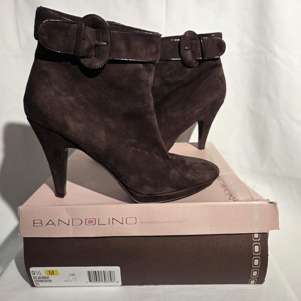 Bandolino Women's Brown Suede Ankle Boots